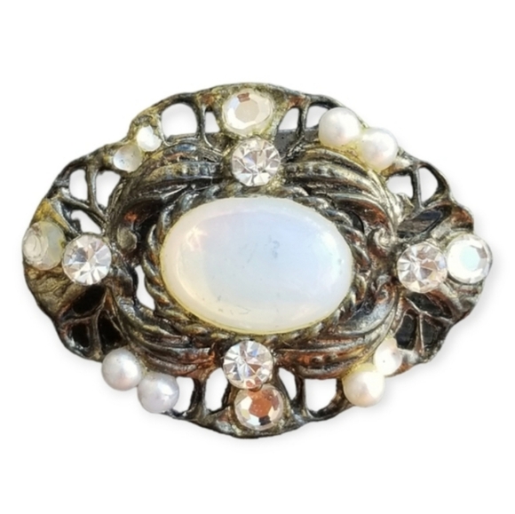 Vintage Jewelry - ANTIQUED BRASSTONED FAUX MOONSTONE FILIGREE BROOCH